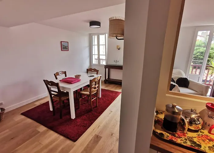 Renove Hyper Centre St-jean-de-luz, 4 Pieces, 6 Couchages, Parking, 50m - Fr-1-792-31 Vakantiehuis Saint-Jean-de-Luz