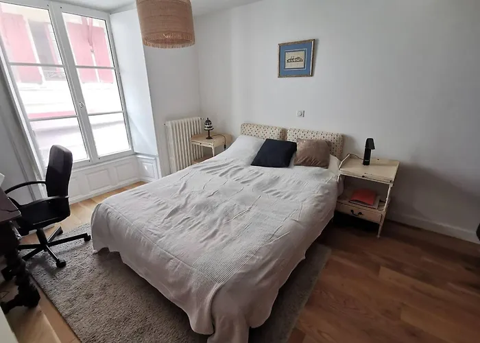 Vakantiehuis Renove Hyper Centre St-jean-de-luz, 4 Pieces, 6 Couchages, Parking, 50m - Fr-1-792-31